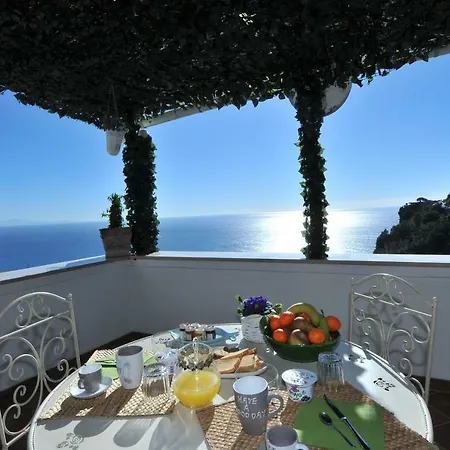 Apartment Casa Carola Positano